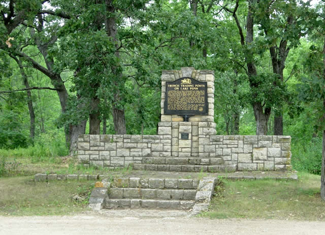 Fort Beauharnois Historic Marker between Red Wing and Lake City